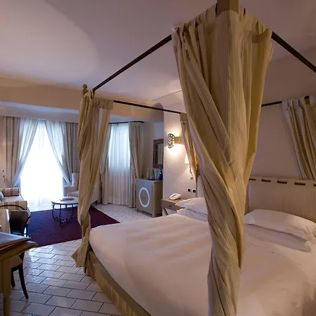 Therasia Resort Sea And Spa - The Leading Hotels Of The World-2