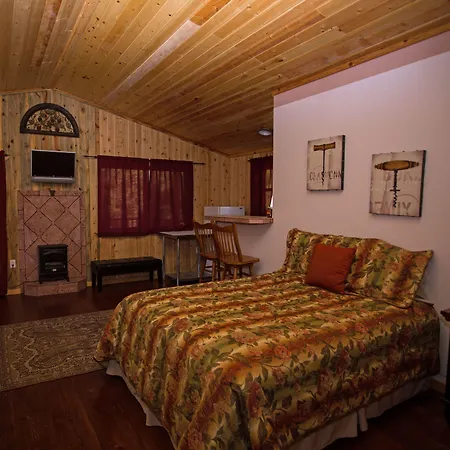Diamondstone Guest Lodges-3