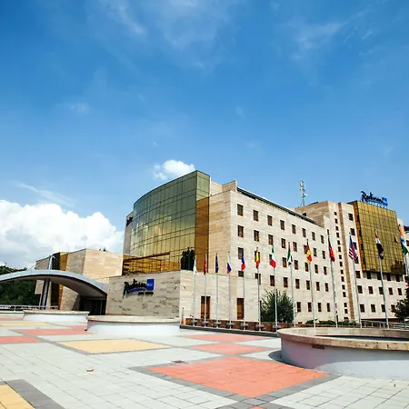 Radisson BLU Hotel Yerevan-3