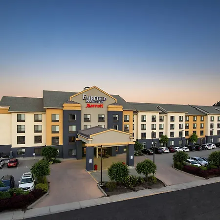 Fairfield Inn & Suites By Marriott Kelowna-3