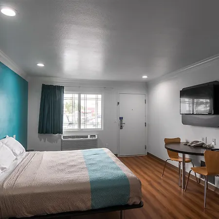 Motel 6-Norwalk, Ca-3