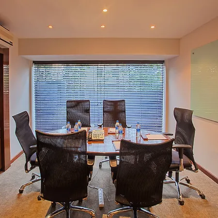 Oakwood Residence Naylor Road Pune-2