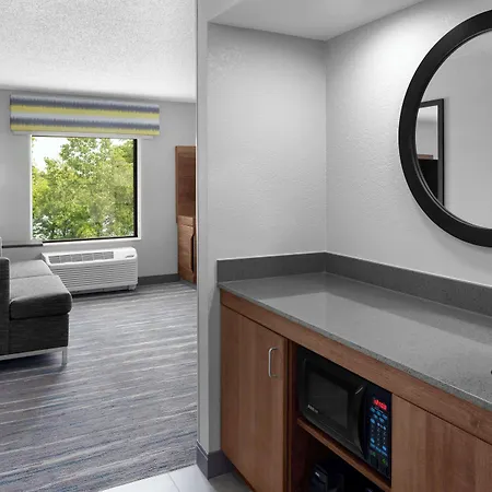 Hampton Inn & Suites Grand Rapids-Airport 28Th St-3