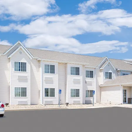 Microtel Inn & Suites By Wyndham Colfax-3