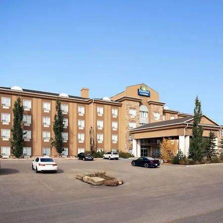 Days Inn & Suites By Wyndham Strathmore-3