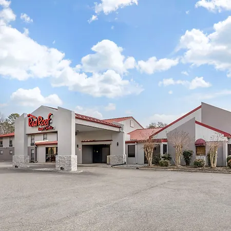 Red Roof Inn & Suites Newport News-2