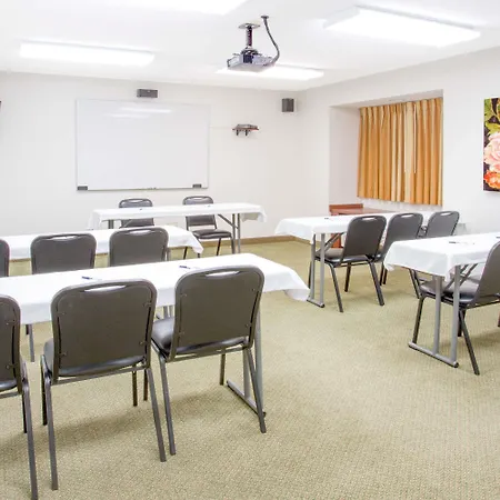 Microtel Inn And Suites Gassaway-3