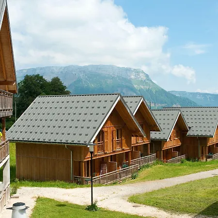 Madame Vacances Les Chalets Du Berger-3