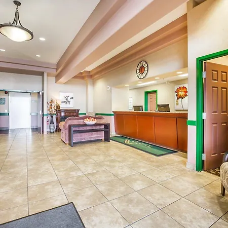 Quality Inn & Suites Lethbridge East-2