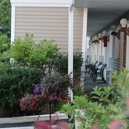 Berkshire Travel Lodge-2