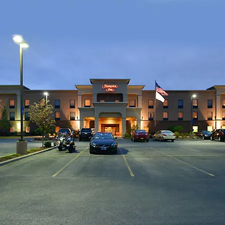 Hampton Inn Utica-2