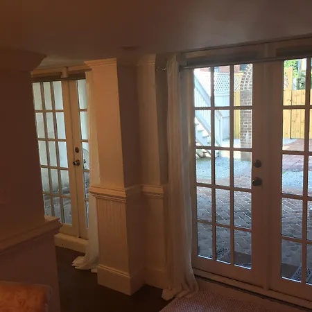 Justine Inn Savannah-3