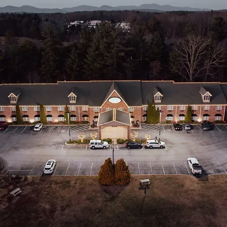 Mountain Inn & Suites Flat Rock-3