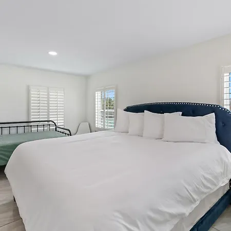 Atlantic Shores Motel-3