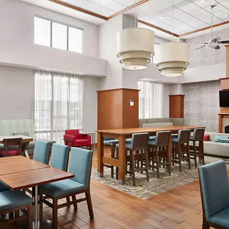 Hampton Inn & Suites West Haven-2