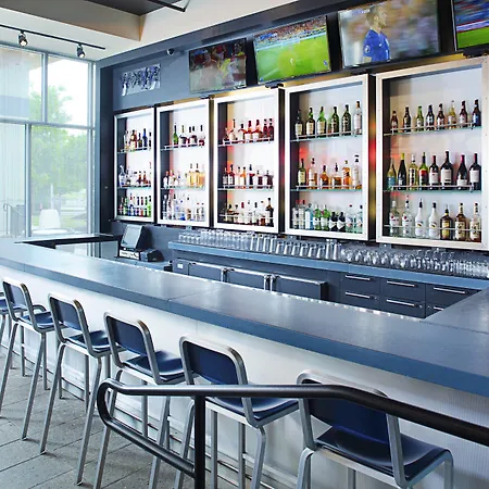 Aloft By Marriott Philadelphia Airport-2