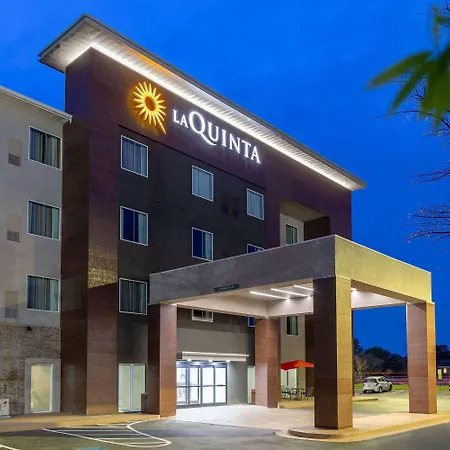 La Quinta Inn & Suites By Wyndham Augusta Fort Eisenhower-3