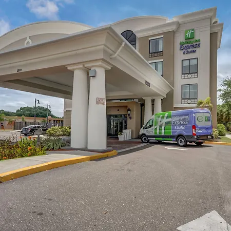 Holiday Inn Express Hotel & Suites Tampa-Usf-Busch Gardens By Ihg-2