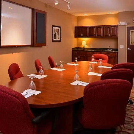 Hampton By Hilton Lincoln-3