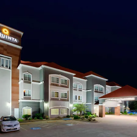 La Quinta By Wyndham Palestine-2