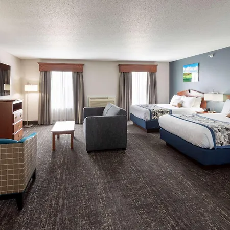 Grandstay Hotel & Suites Downtown Sheboygan-2
