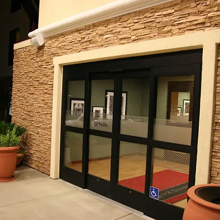 Hampton By Hilton-2