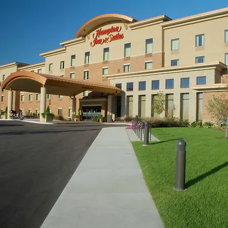 Hampton Inn & Suites Madison - West-3