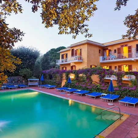 Hotel Cleopatra-2