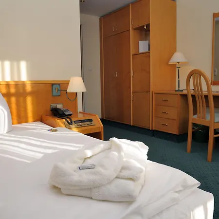 Park Hotel Fasanerie Neustrelitz-2