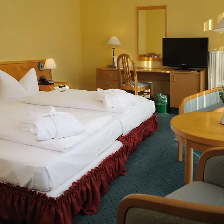 Park Hotel Fasanerie Neustrelitz-3