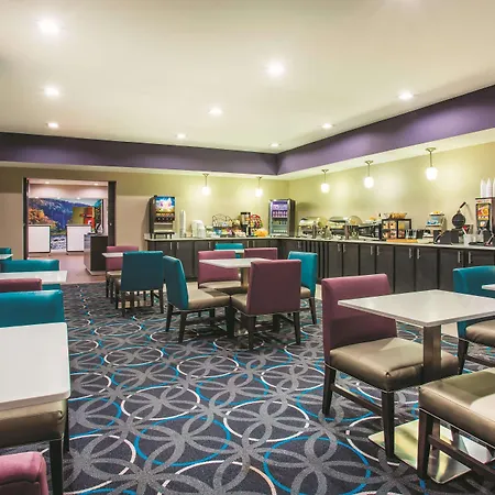 La Quinta By Wyndham Russellville-2
