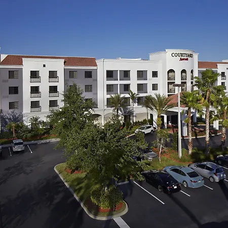 Courtyard By Marriott Stuart-3