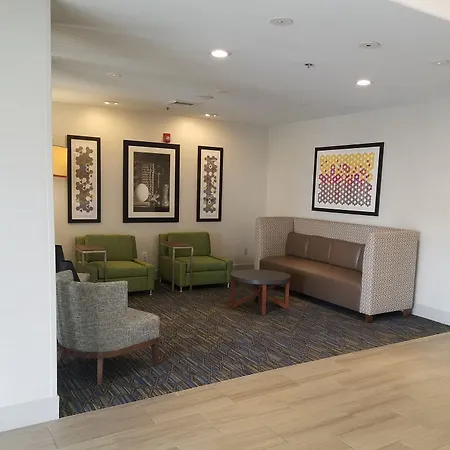 Holiday Inn Express & Suites Dinuba West By Ihg-3
