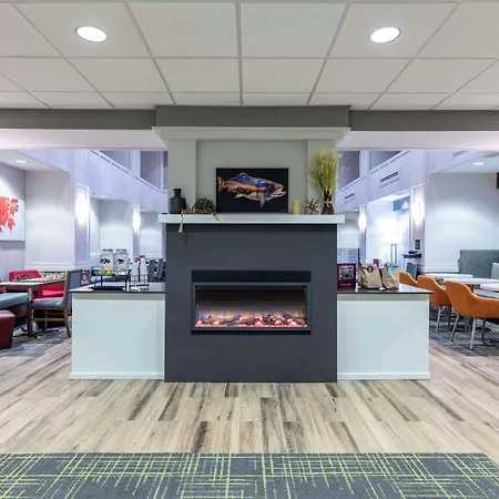 Newly Renovated-Hampton Inn & Suites Casper-2