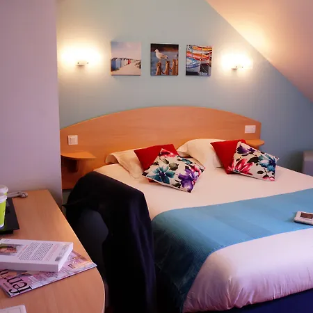 Cit'Hotel Du Port Rhu-3