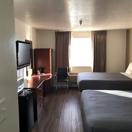 Ameri-Stay Inn & Suites-2