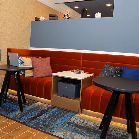 Hampton Inn Atlanta-Canton-2