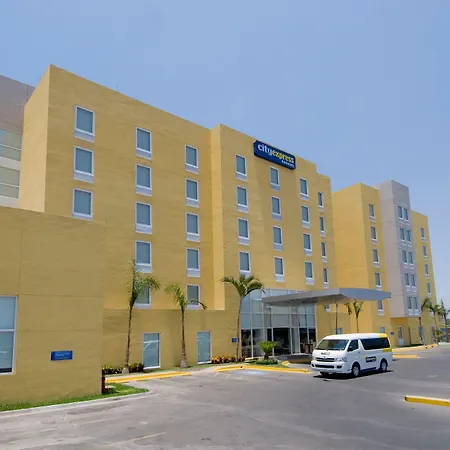 City Express By Marriott Lazaro Cardenas-2