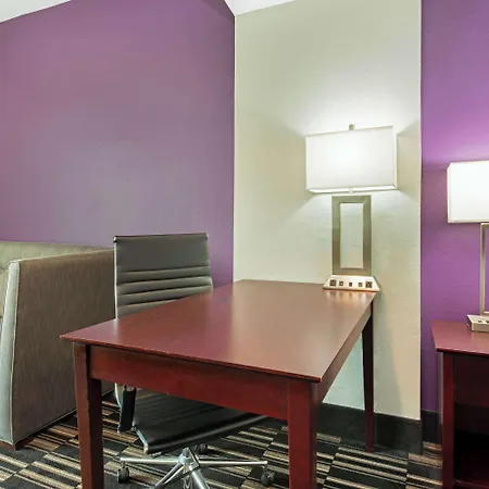 La Quinta By Wyndham Bridge City-Orange-2