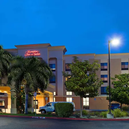 Hampton Inn & Suites Clovis Airport North-2