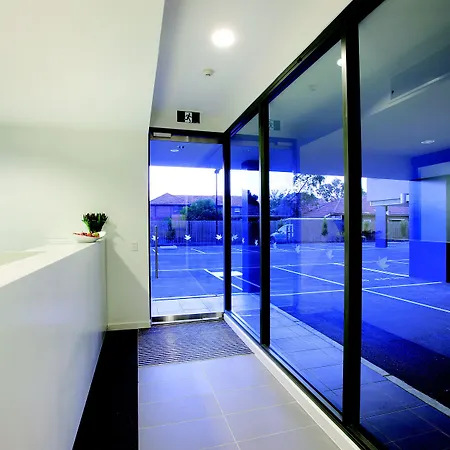 Punthill Oakleigh-2