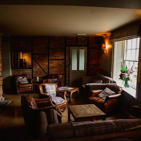 The Hawk Inn-3