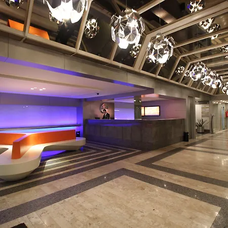 Boulevard Plaza-3