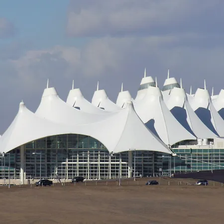Baymont By Wyndham Denver International Airport-3