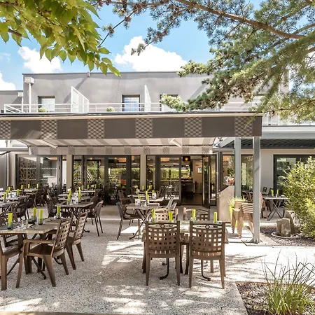 Au Comté d'Ornon Hôtel&Spa-3