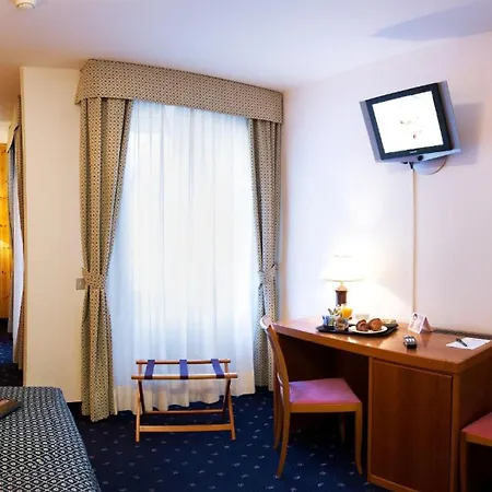 Hotel Sassella-2