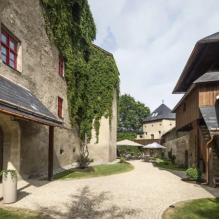 Hotel Schloss Gabelhofen-2