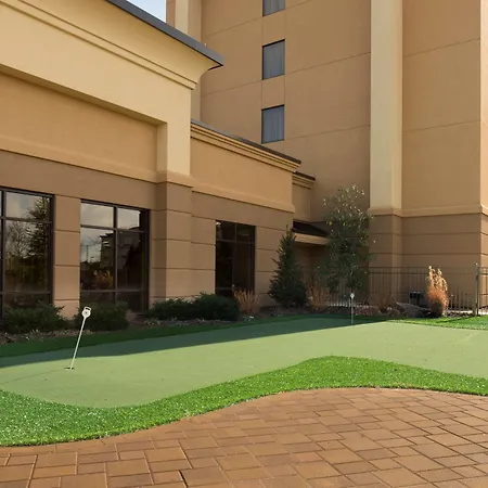 Hampton Inn & Suites Vineland-2