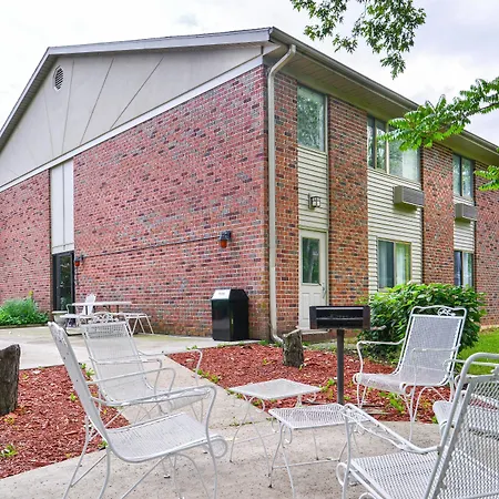 Americas Best Value Inn & Suites - Bluffton-3