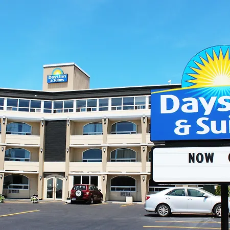 Days Inn & Suites By Wyndham North Bay Downtown-3